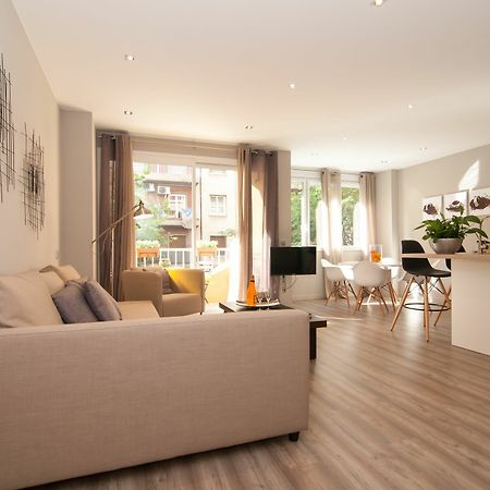 Montaber Apartments - Sagrada Familia Barcelona Bagian luar foto