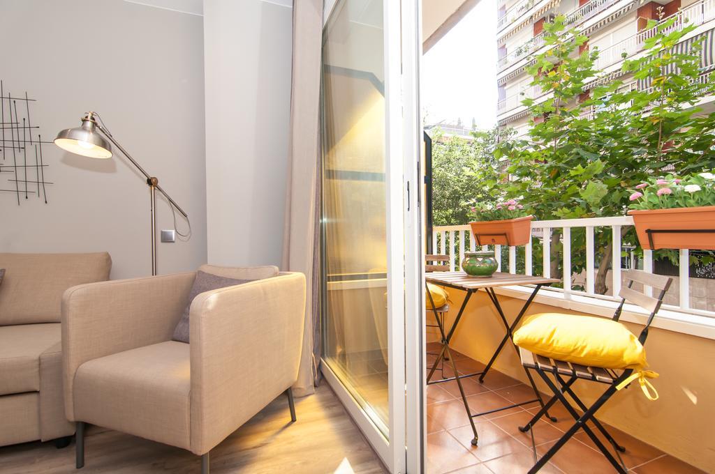Montaber Apartments - Sagrada Familia Barcelona Bagian luar foto