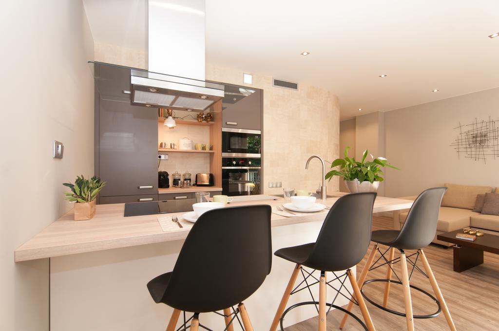 Montaber Apartments - Sagrada Familia Barcelona Bagian luar foto