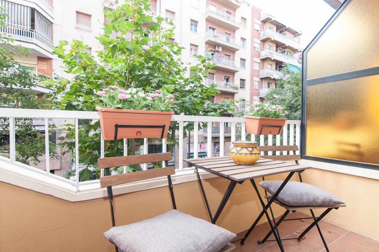 Montaber Apartments - Sagrada Familia Barcelona Bagian luar foto