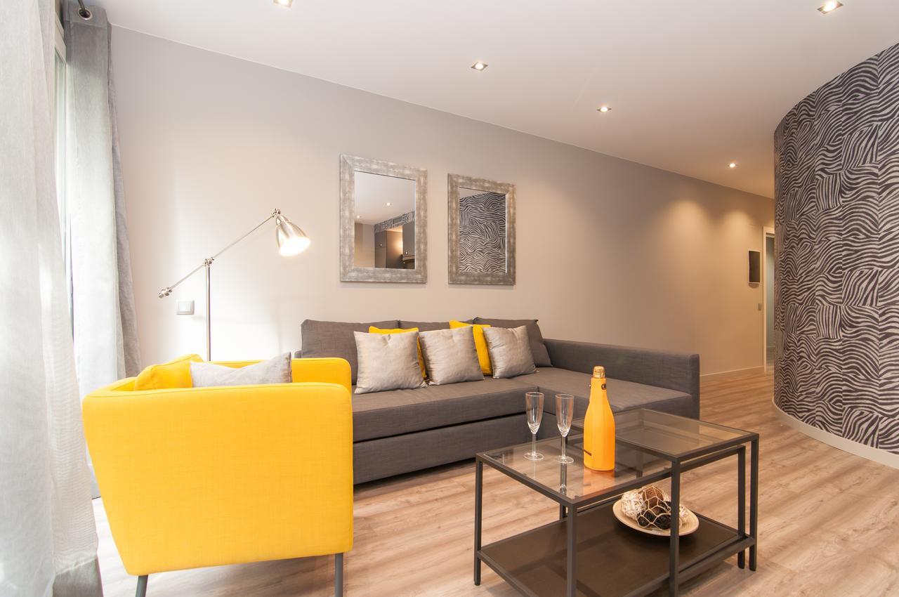 Montaber Apartments - Sagrada Familia Barcelona Bagian luar foto