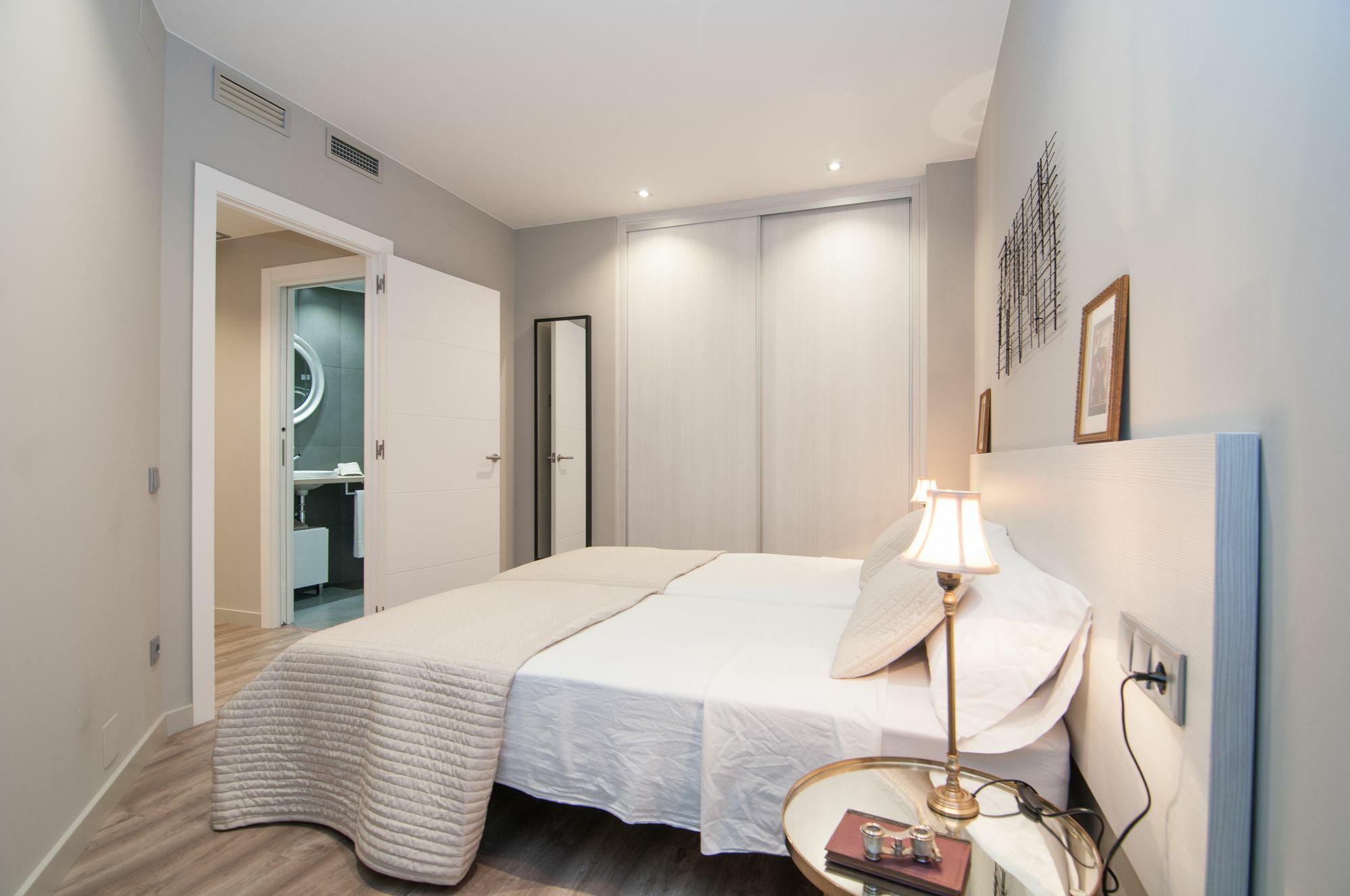Montaber Apartments - Sagrada Familia Barcelona Bagian luar foto