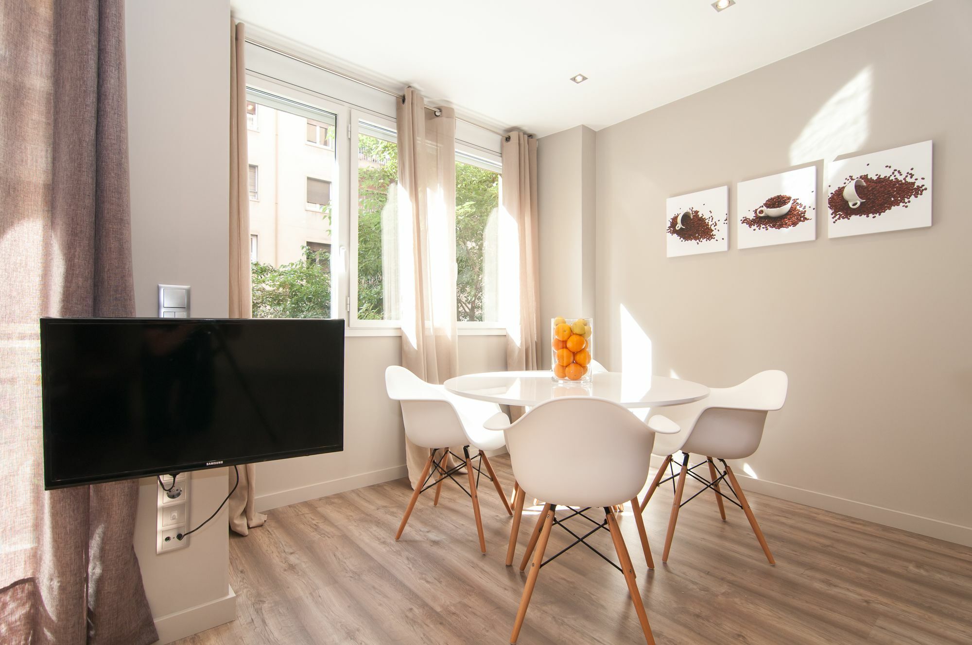Montaber Apartments - Sagrada Familia Barcelona Bagian luar foto