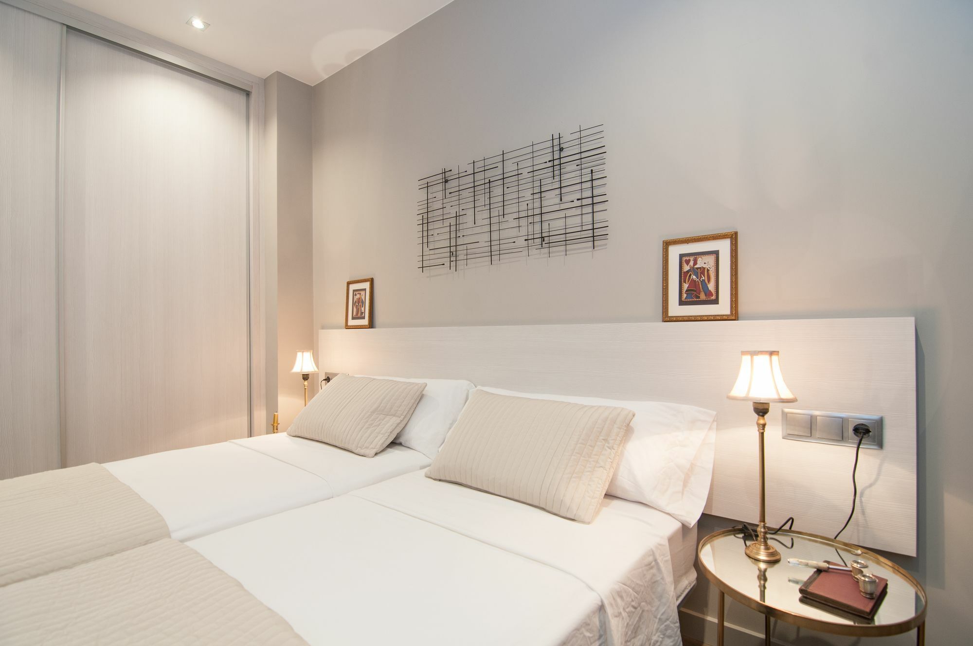 Montaber Apartments - Sagrada Familia Barcelona Bagian luar foto